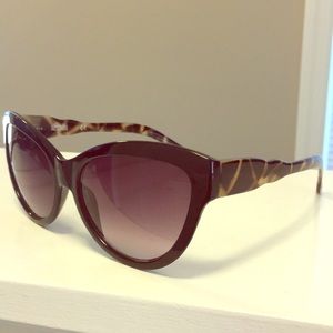 Kenneth Cole Cateye sunglasses!